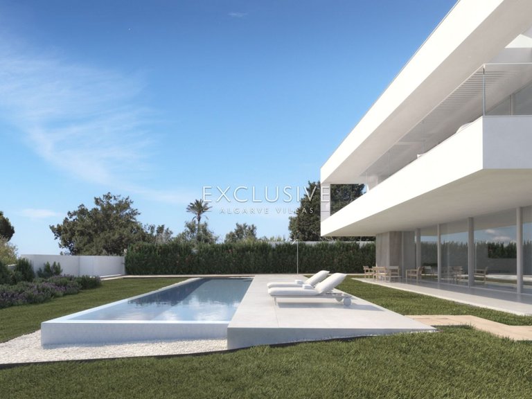 Villa for Sale in Praia Da Luz, Algarve 2