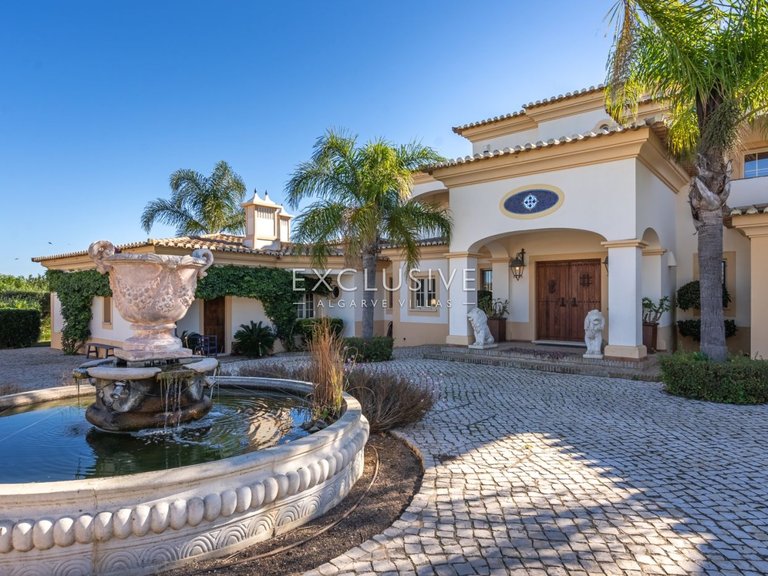 Villa for Sale in Lagos, Algarve 27