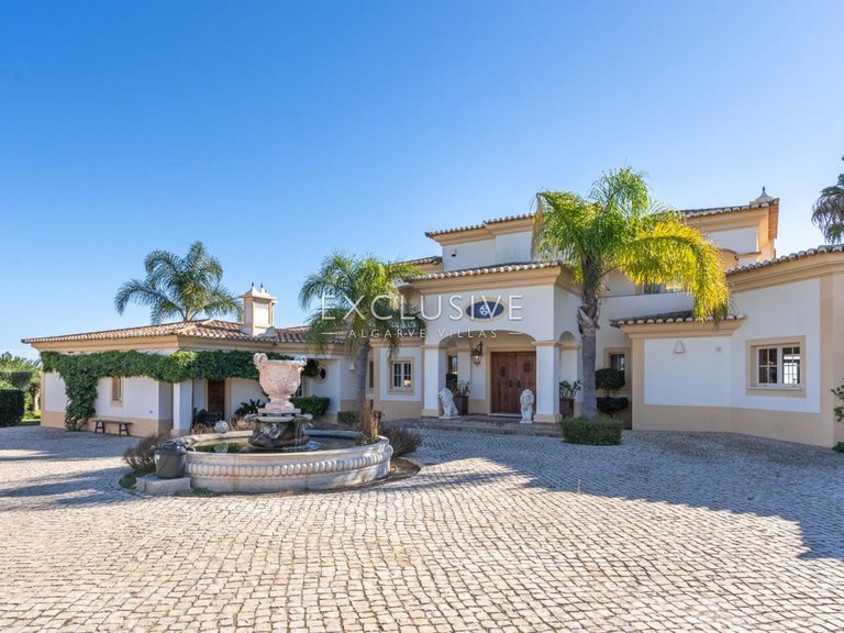 Villa for Sale in Lagos, Algarve 28