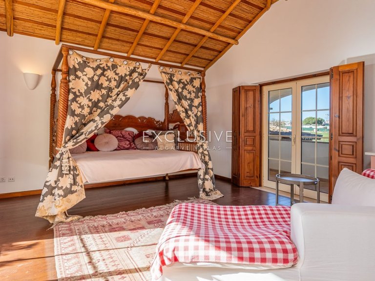 Villa for Sale in Lagos, Algarve 15