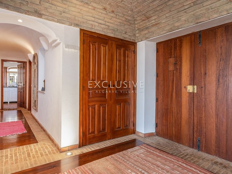 Villa for Sale in Lagos, Algarve 3