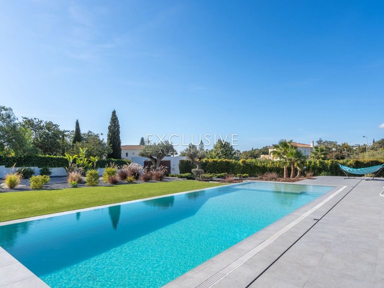Villa for Sale in Carvoeiro, Algarve 28