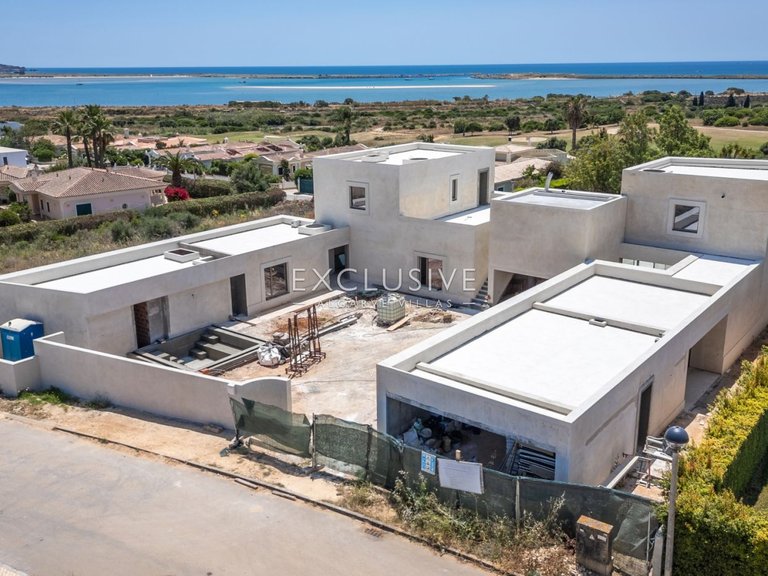 Villa for Sale in Lagos, Algarve 10