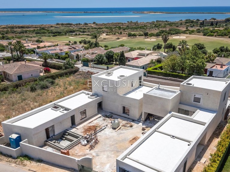 Villa for Sale in Lagos, Algarve 12
