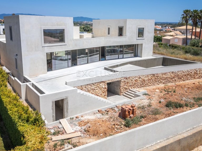 Villa for Sale in Lagos, Algarve 2