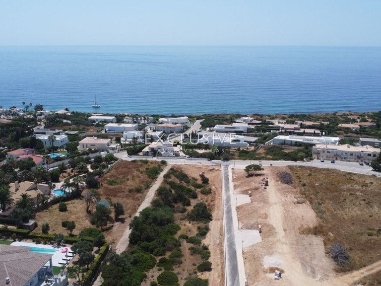 Plot for Sale in Praia Da Luz, Algarve 30