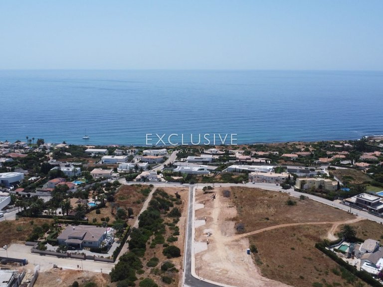 Plot for Sale in Praia Da Luz, Algarve 11
