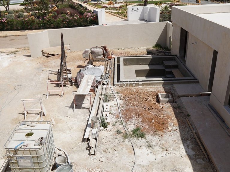 Villa for Sale in Lagos, Algarve 20