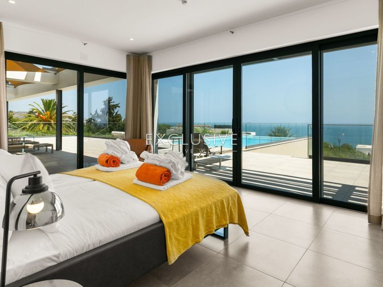 Villa for Sale in Praia Da Luz, Algarve 14