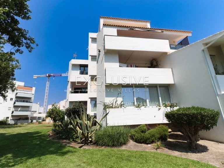 Apartment for Sale in Quarteira, Algarve 21