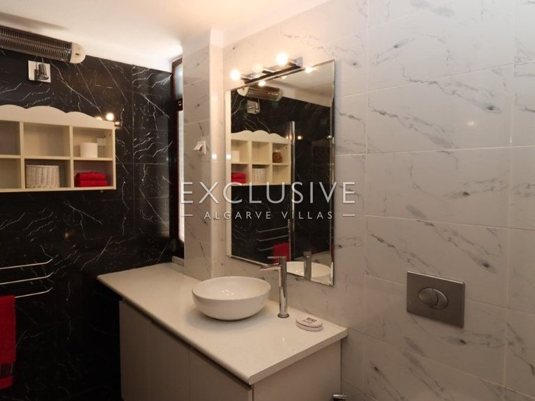 Apartment for Sale in Quarteira, Algarve 28