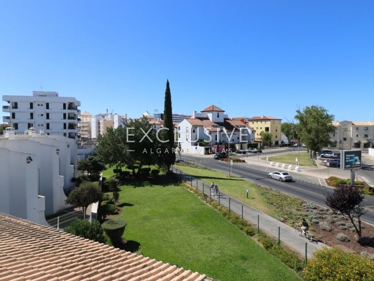 Apartment for Sale in Quarteira, Algarve 1