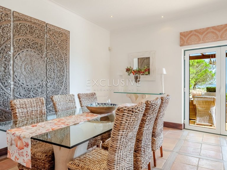Villa for Sale in Carvoeiro, Algarve 16