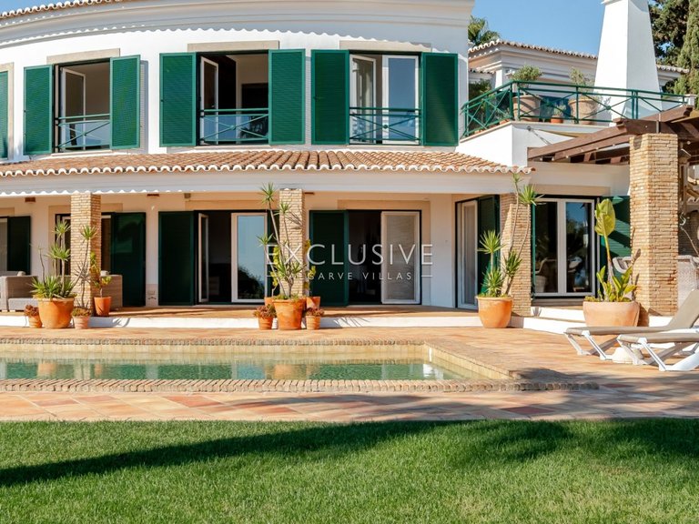 Villa for Sale in Carvoeiro, Algarve 22