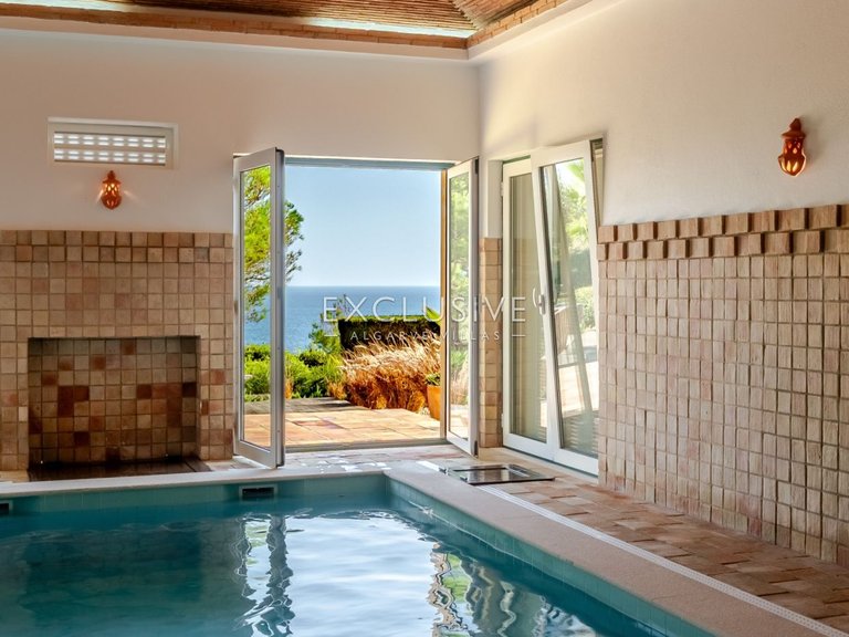 Villa for Sale in Carvoeiro, Algarve 24