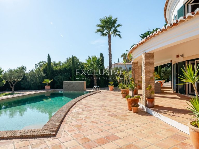 Villa for Sale in Carvoeiro, Algarve 25
