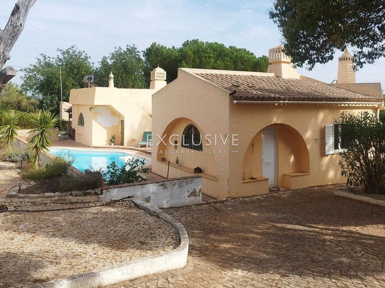 Villa for Sale in Silves, Algarve 27