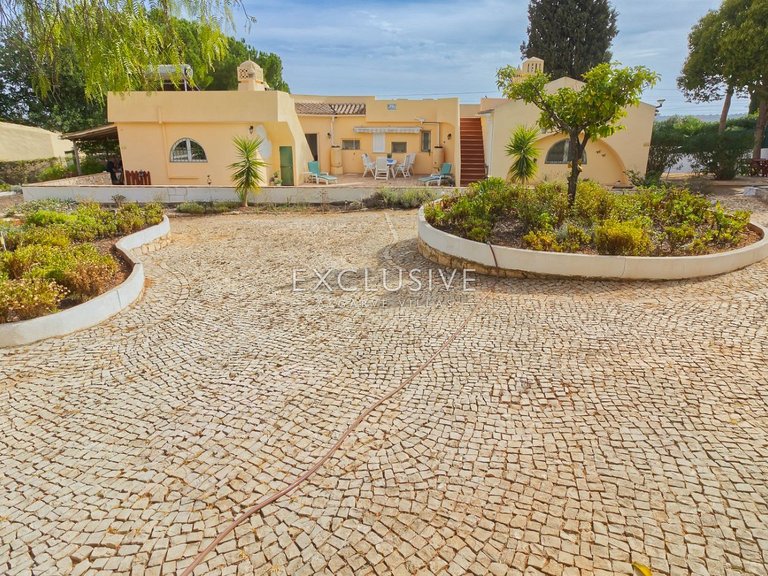 Villa for Sale in Silves, Algarve 25