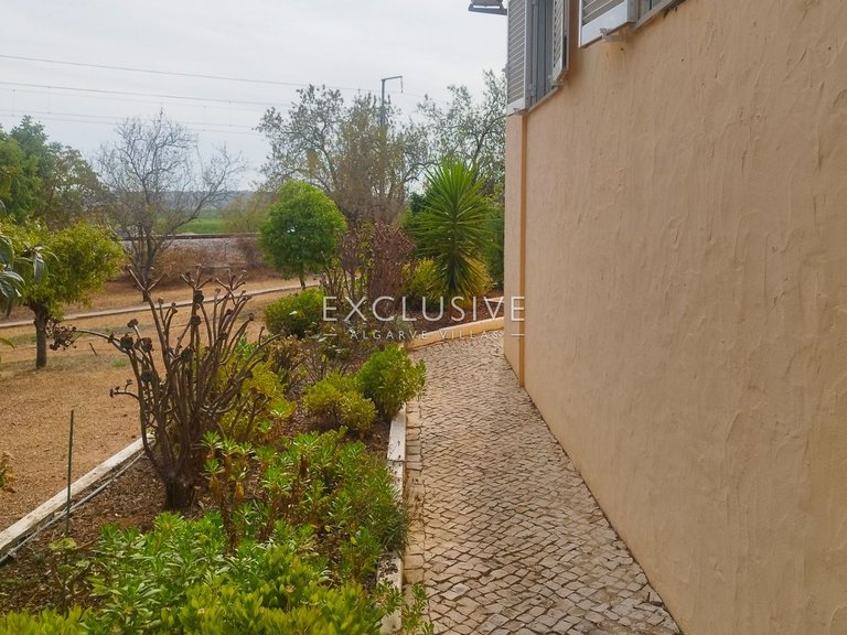 Villa for Sale in Silves, Algarve 12