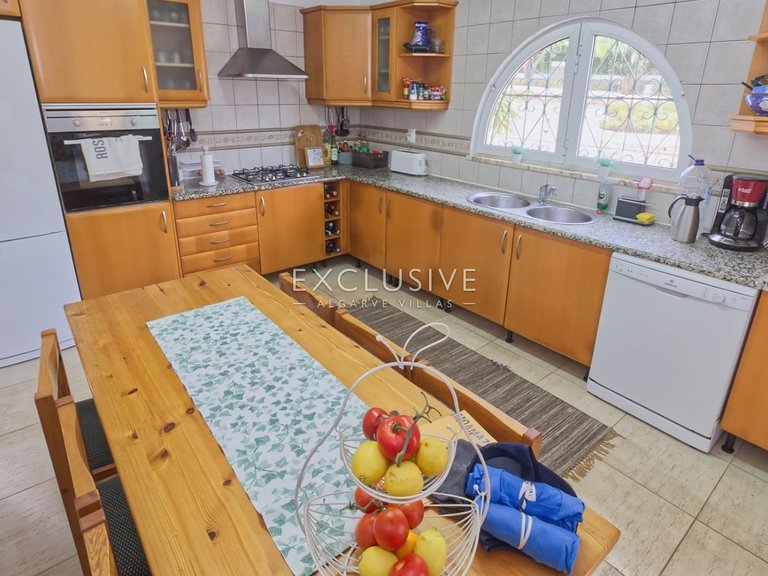 Villa for Sale in Silves, Algarve 10