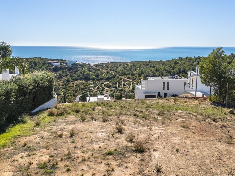 Plot for Sale in Praia Da Luz, Algarve 3