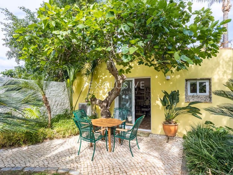 Villa for Sale in PortimÃo, Algarve 26