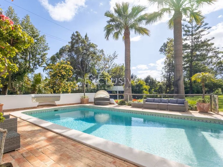 Villa for Sale in PortimÃo, Algarve 25