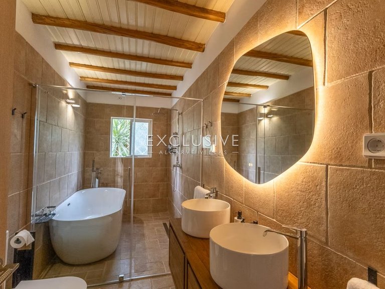 Villa for Sale in PortimÃo, Algarve 23