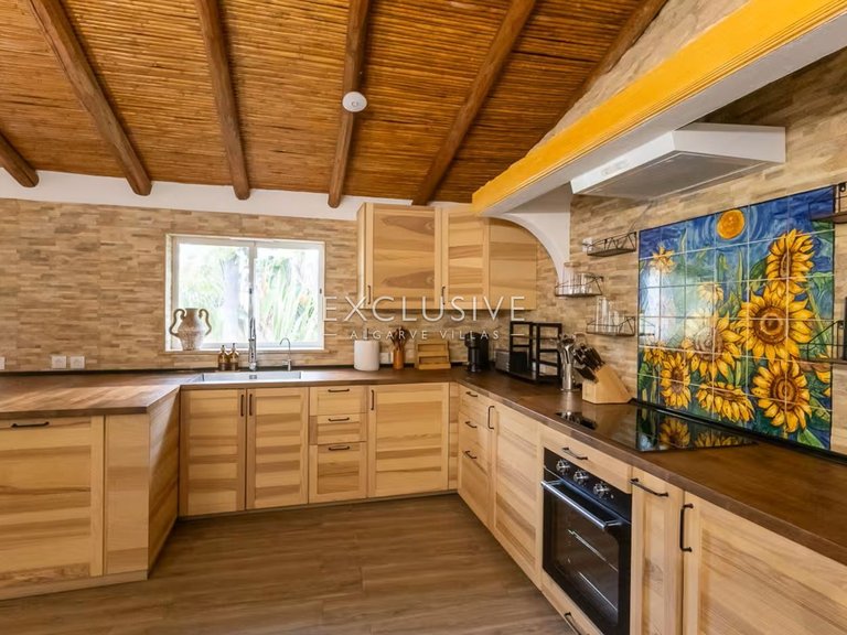 Villa for Sale in PortimÃo, Algarve 21