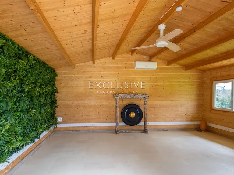 Villa for Sale in PortimÃo, Algarve 10