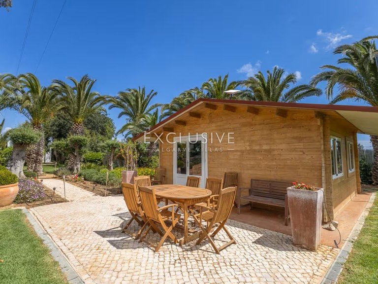 Villa for Sale in PortimÃo, Algarve 4