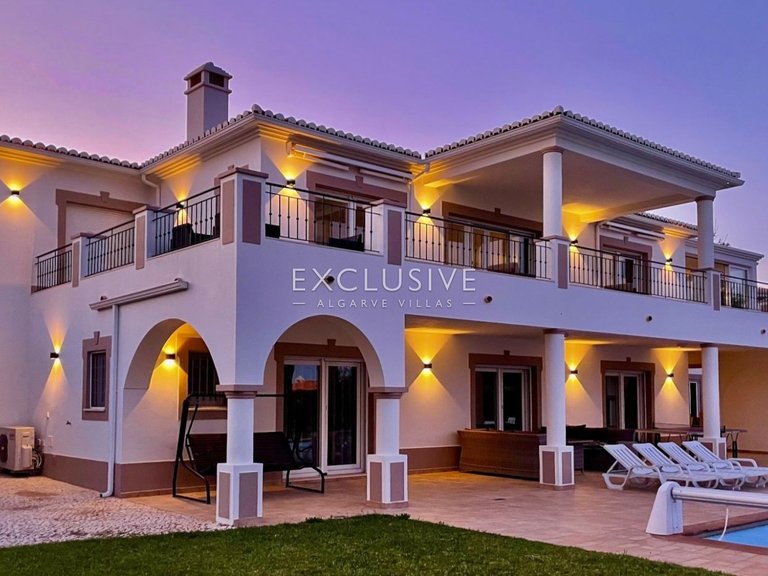 Villa for Sale in Praia Da Luz, Algarve 41