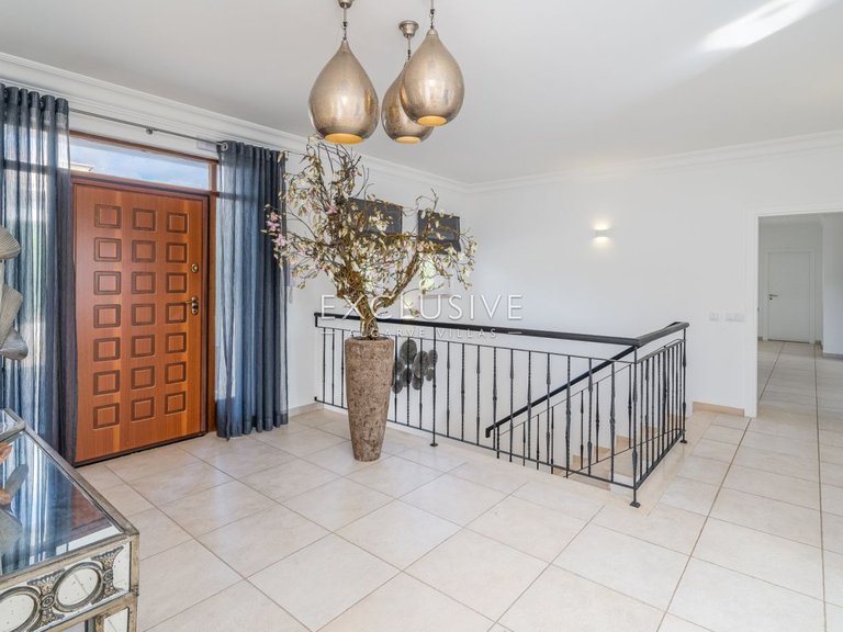 Villa for Sale in Praia Da Luz, Algarve 15