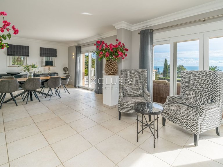 Villa for Sale in Praia Da Luz, Algarve 6