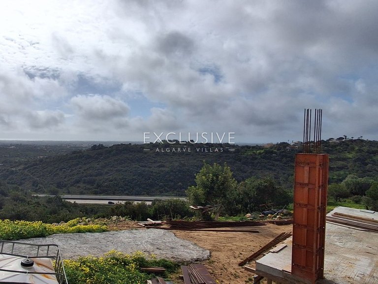 Villa for Sale in LoulÉ, Algarve 24