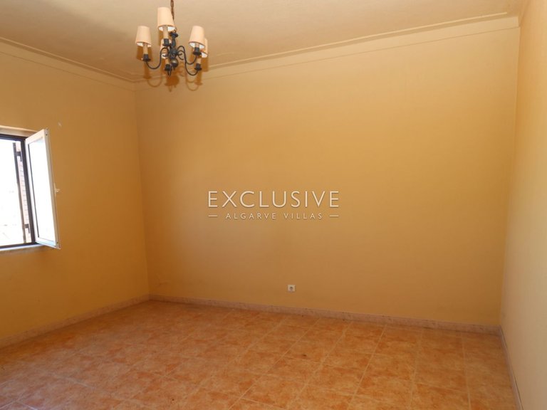 Villa for Sale in Ferragudo, Algarve 14