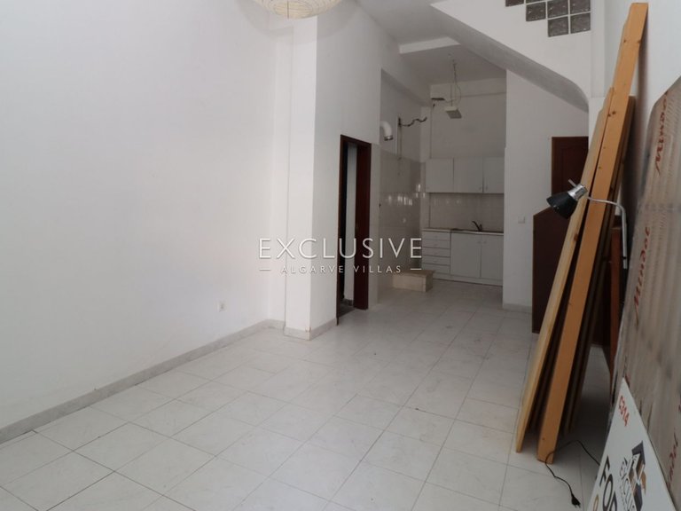 Villa for Sale in Ferragudo, Algarve 16