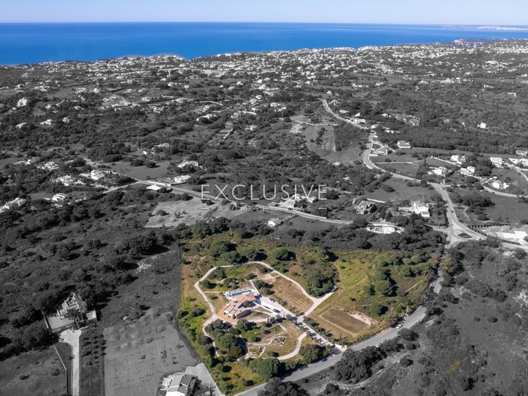 Villa for Sale in Carvoeiro, Algarve 5