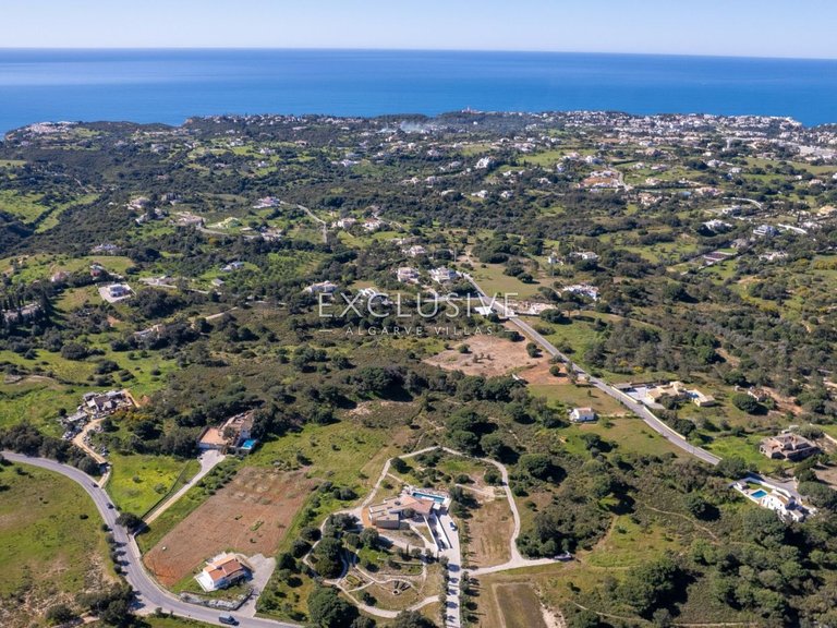 Villa for Sale in Carvoeiro, Algarve 4