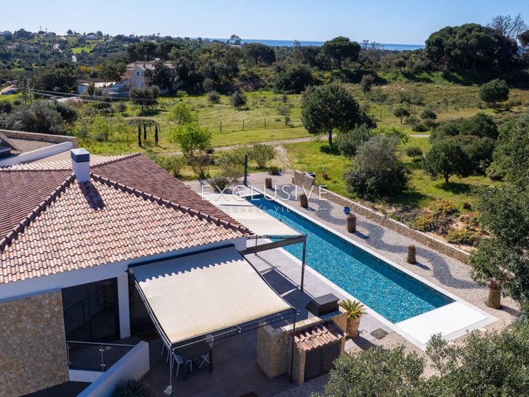 Villa for Sale in Carvoeiro, Algarve 39