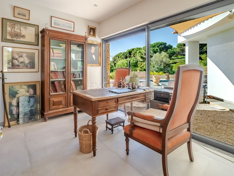 Villa for Sale in Carvoeiro, Algarve 19