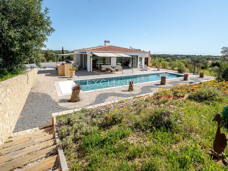Villa for Sale in Carvoeiro, Algarve 37