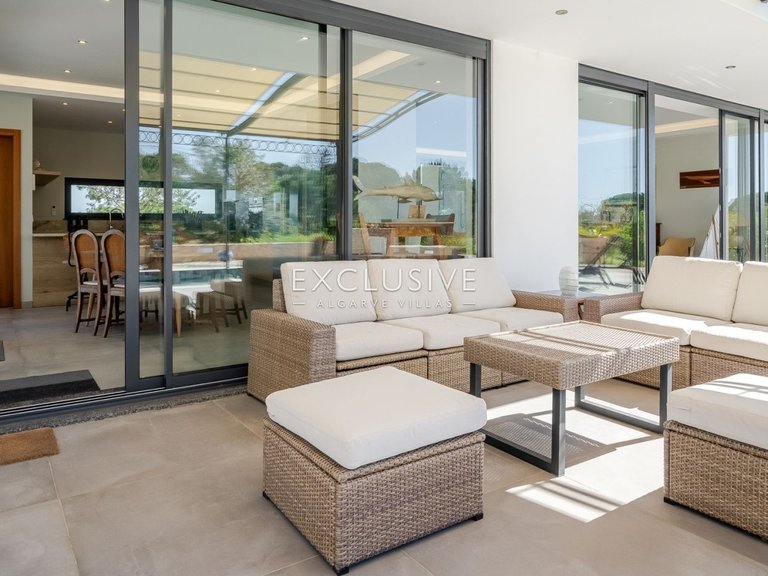 Villa for Sale in Carvoeiro, Algarve 17