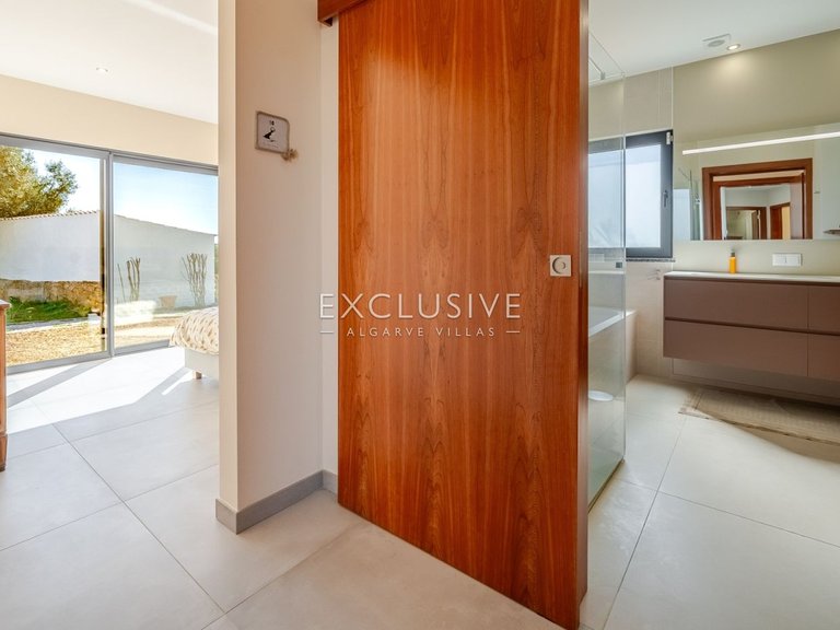 Villa for Sale in Carvoeiro, Algarve 30