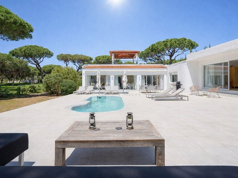 Villa for Sale in Quarteira, Algarve 2