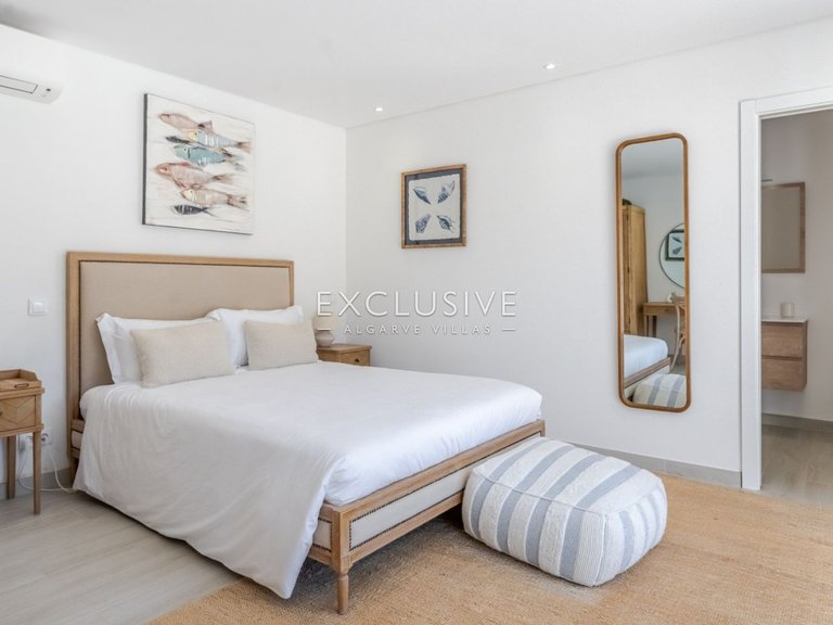 Villa for Sale in Quarteira, Algarve 15