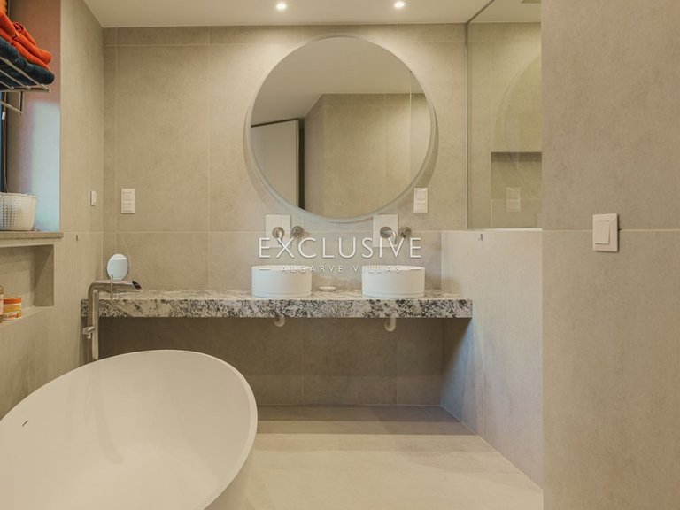 Villa for Sale in Lagos, Algarve 14