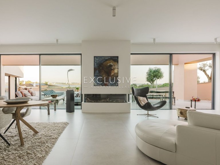 Villa for Sale in Lagos, Algarve 5