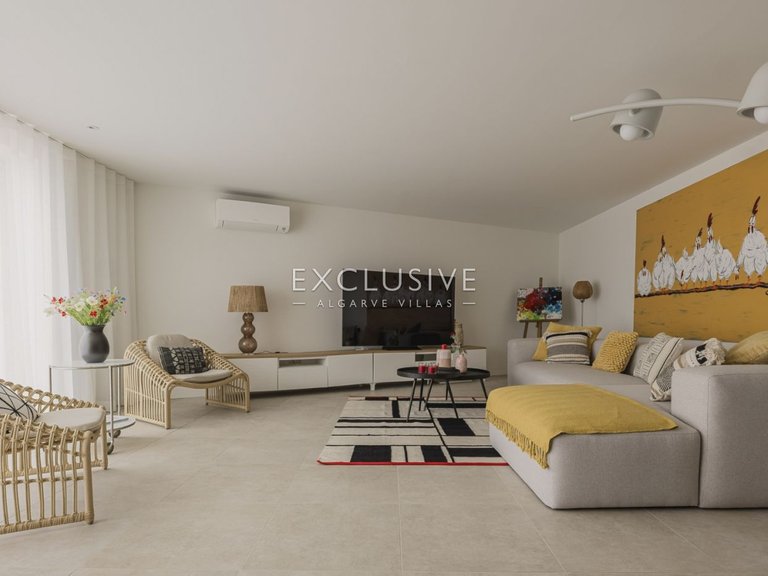 Villa for Sale in Lagos, Algarve 24