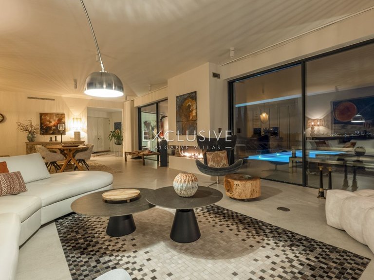 Villa for Sale in Lagos, Algarve 13